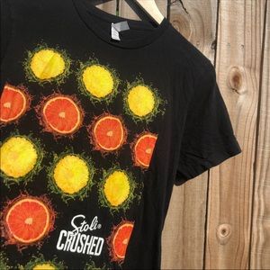 ✨ 6 for $15 sale ✨ stoli vodka crushed t shirt